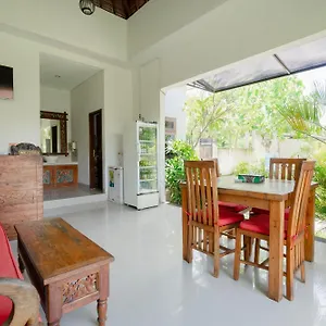 Accommodatie bij particulieren Wira & Indonesië