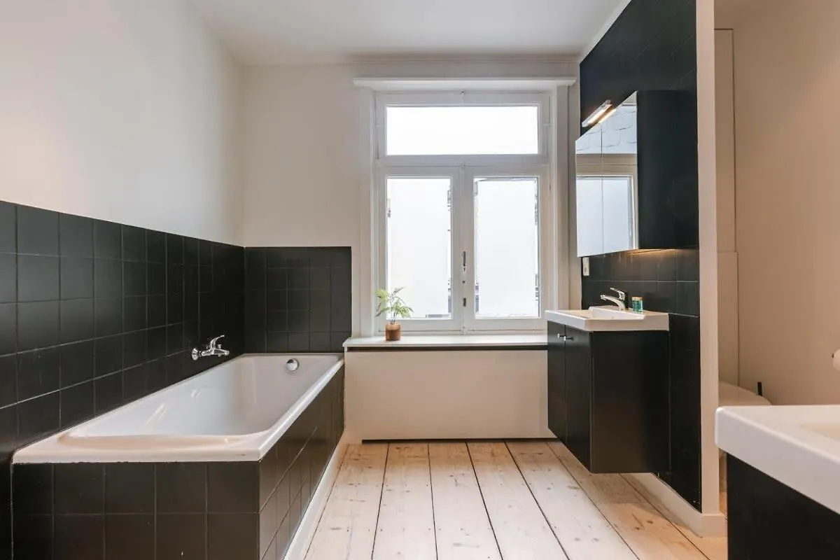 Semesterbostad Huswell - Charming House In Antwerp With Free Parking Villa